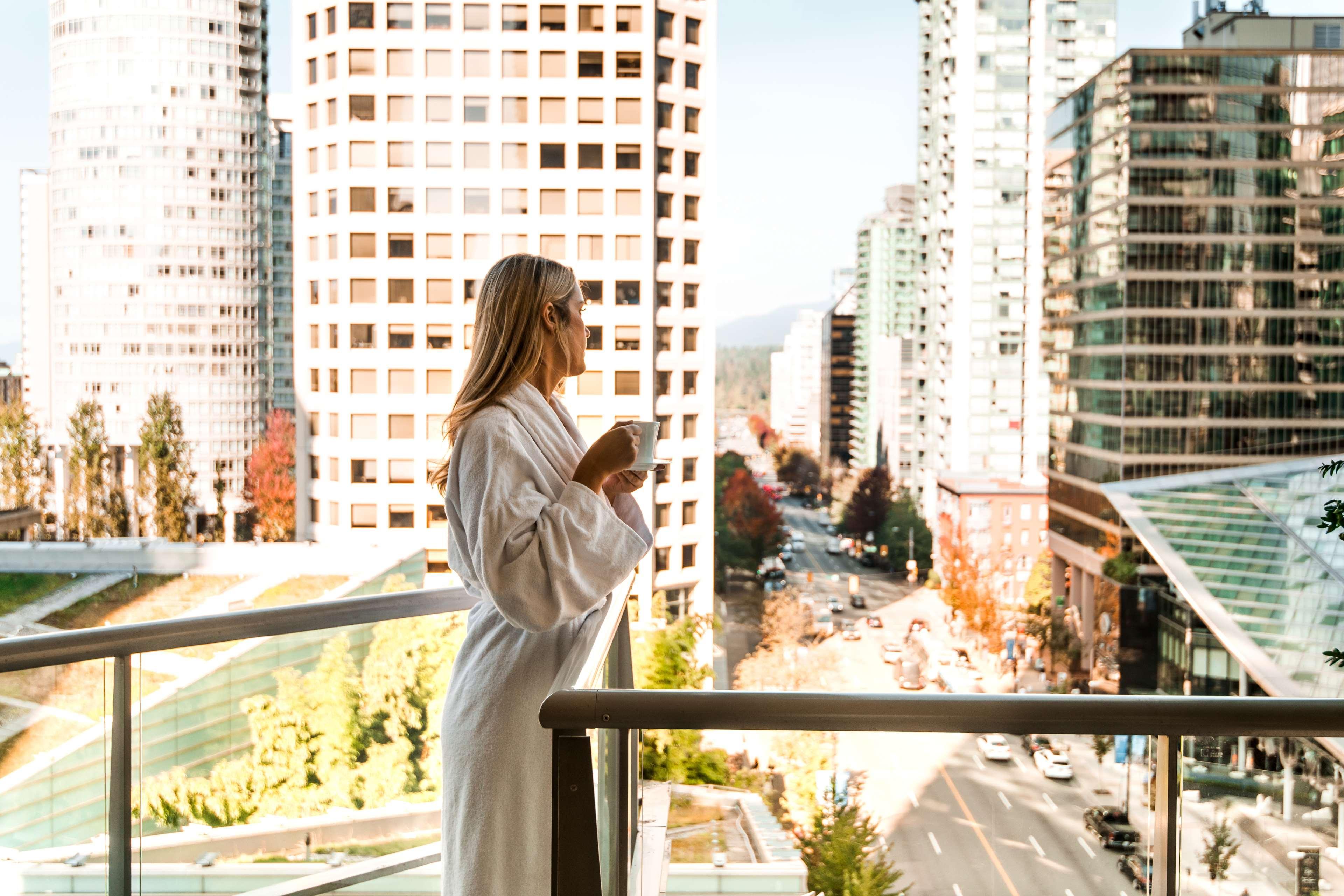Shangri-La Vancouver Bagian luar foto