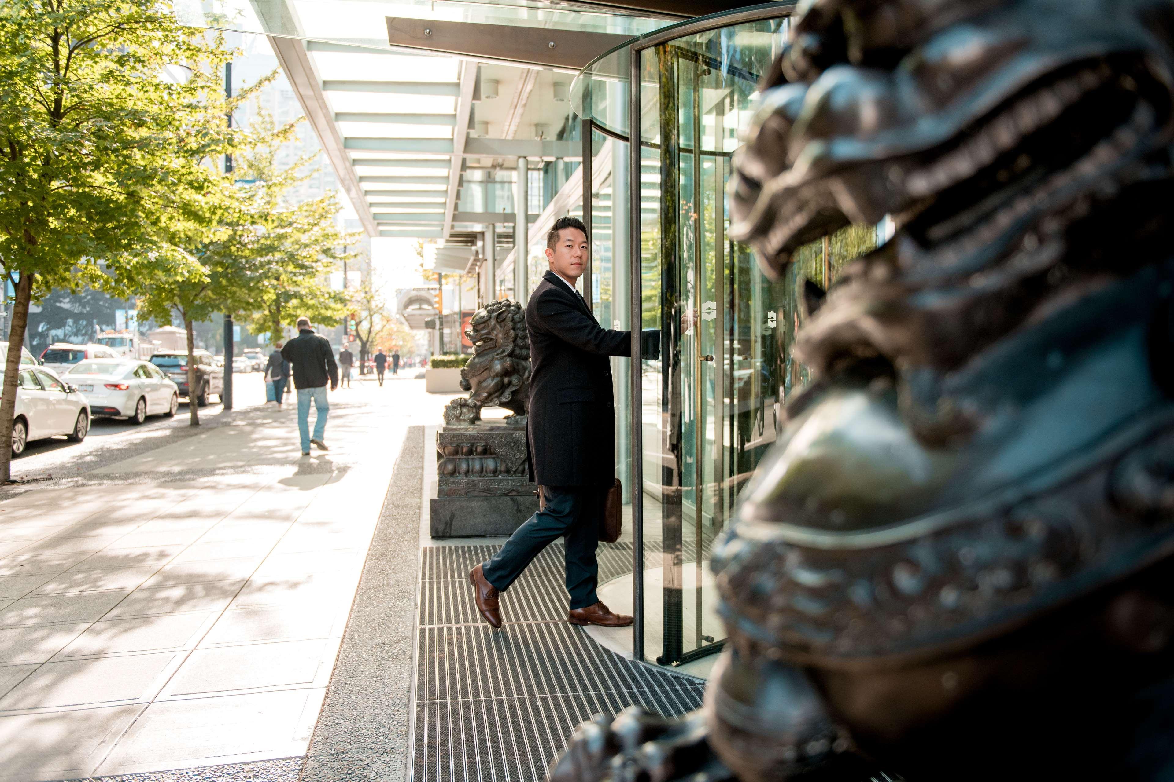 Shangri-La Vancouver Bagian luar foto