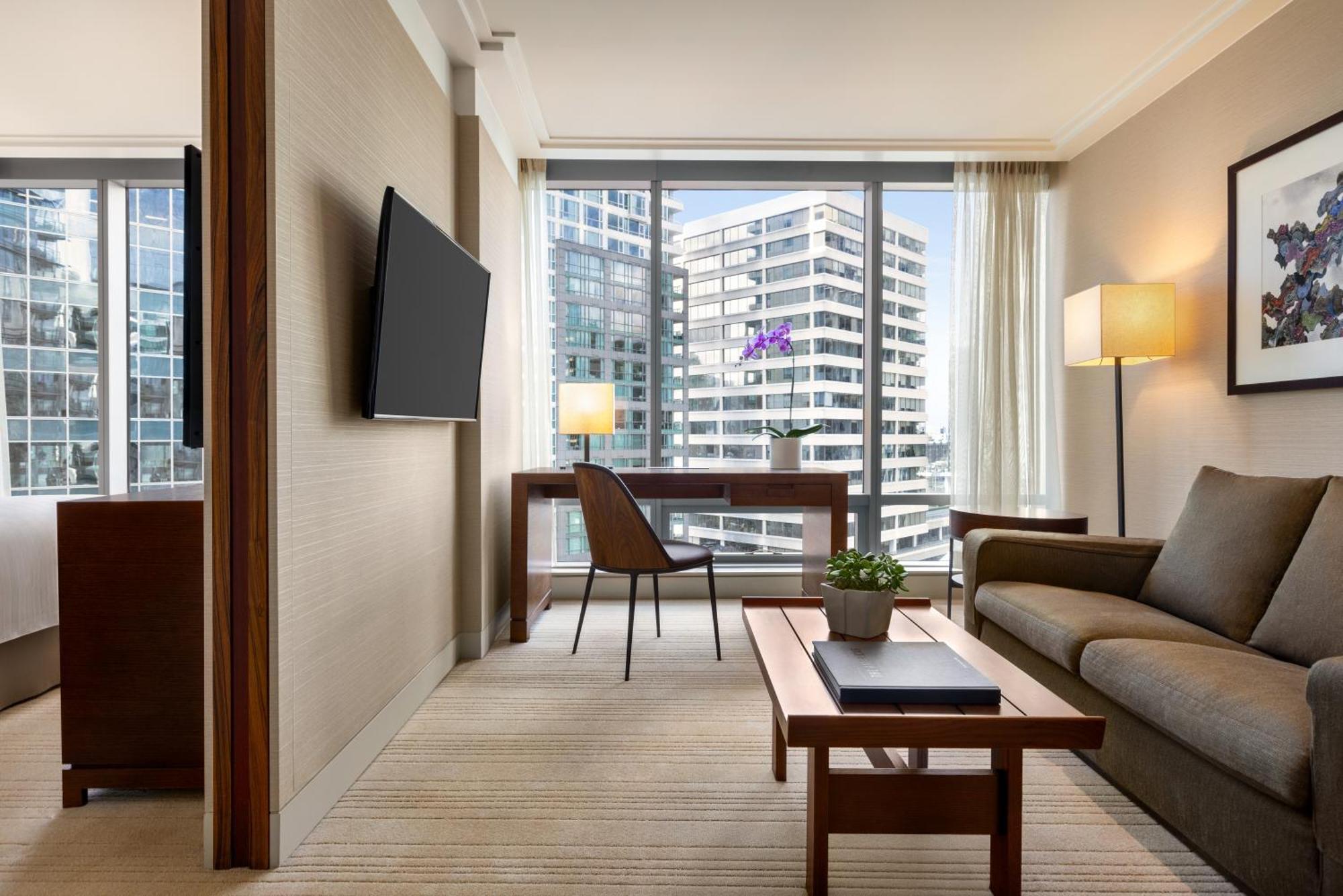 Shangri-La Vancouver Bagian luar foto